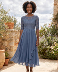 Laura - Chic Lace Midi Dress