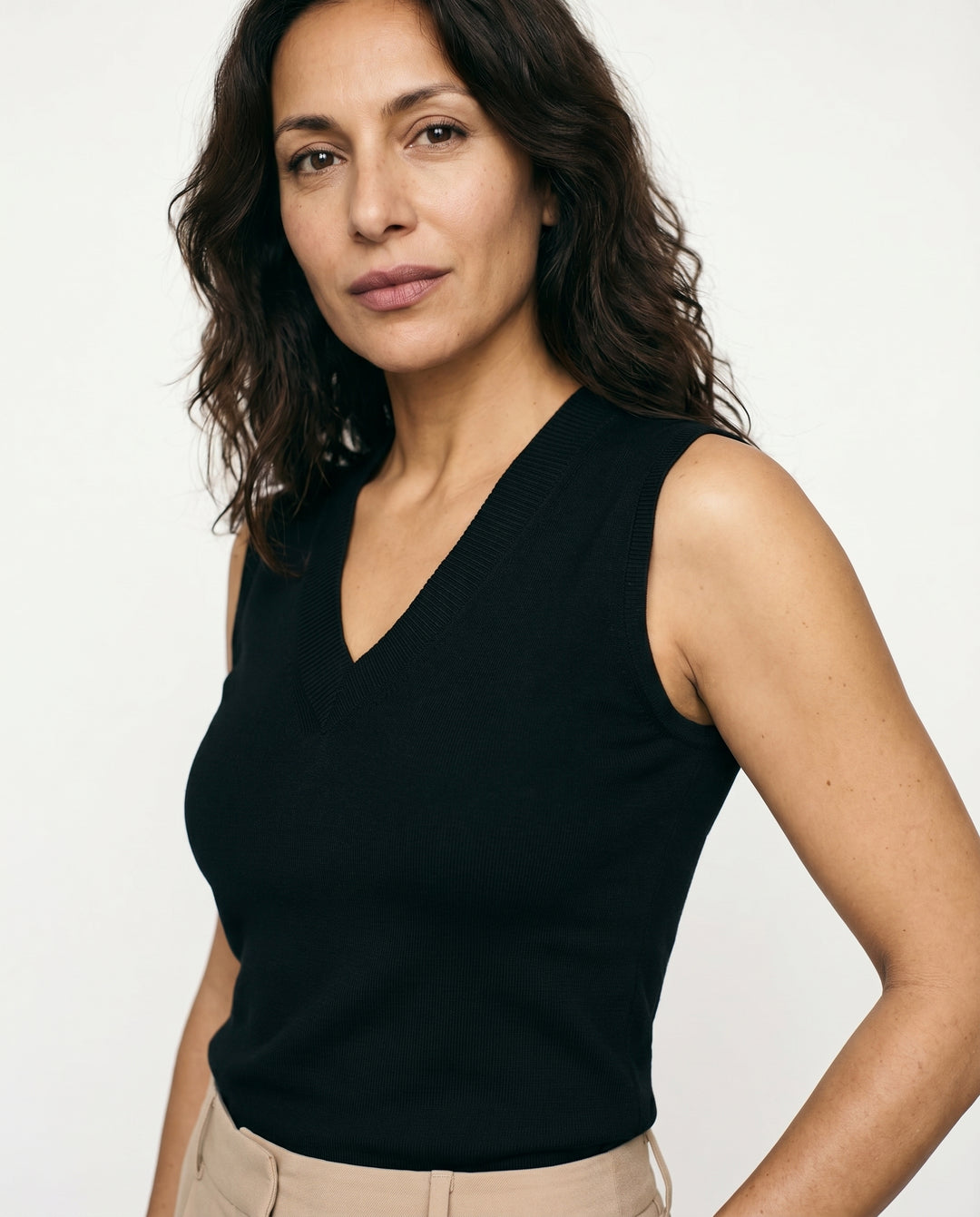 maya-sleeveless-v-neck-top-black-2