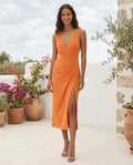 Bella - Elegant Fitted V-Neck Midi Dress