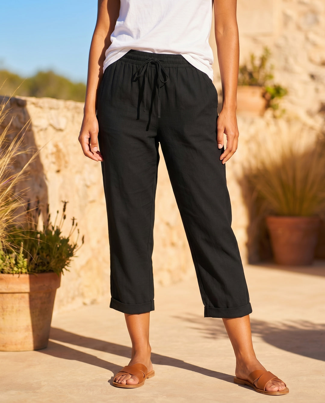 giselle-relaxed-capri-pants-black-1