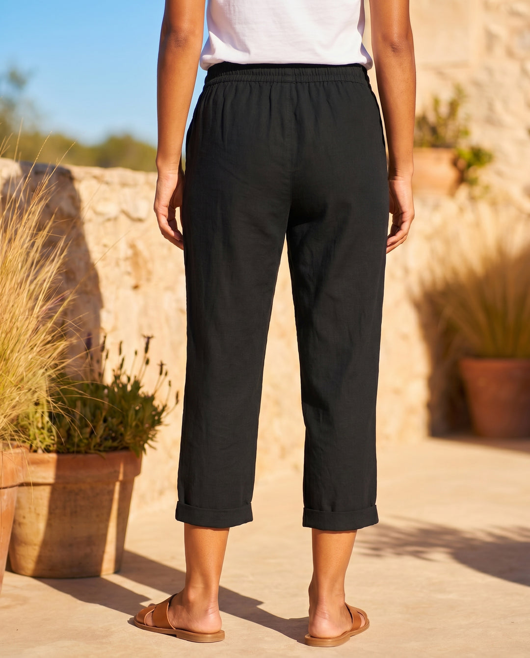 giselle-relaxed-capri-pants-black-2