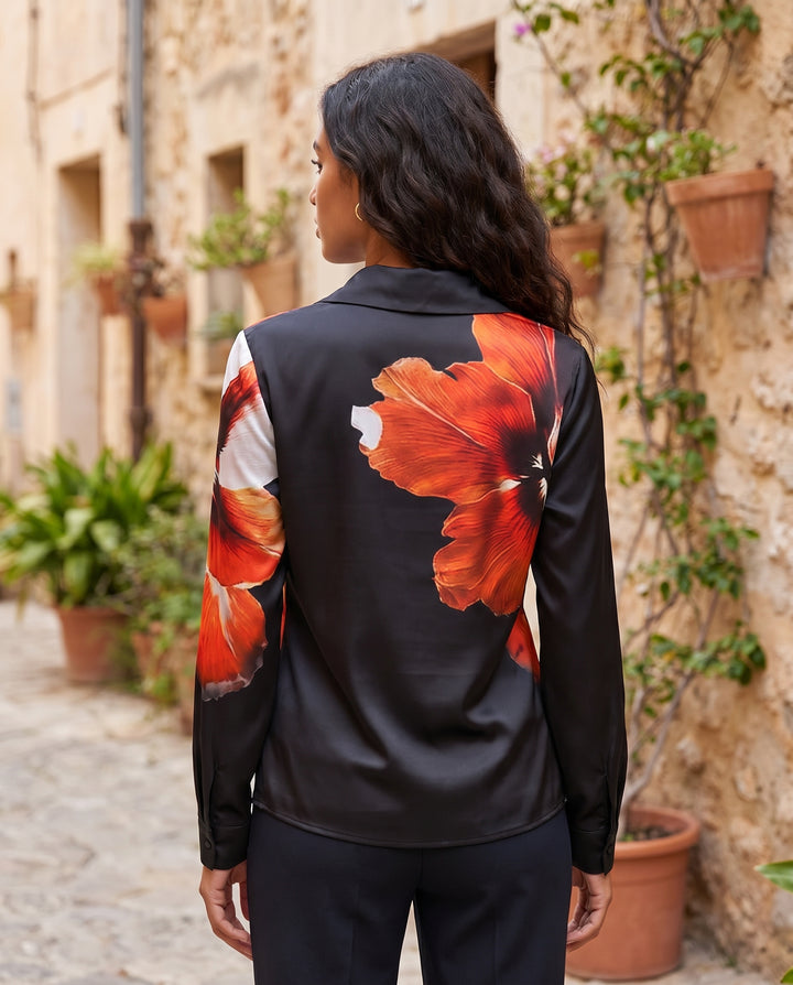 ava-satin-waterfall-blouse-zwarte-bloemenprint-2
