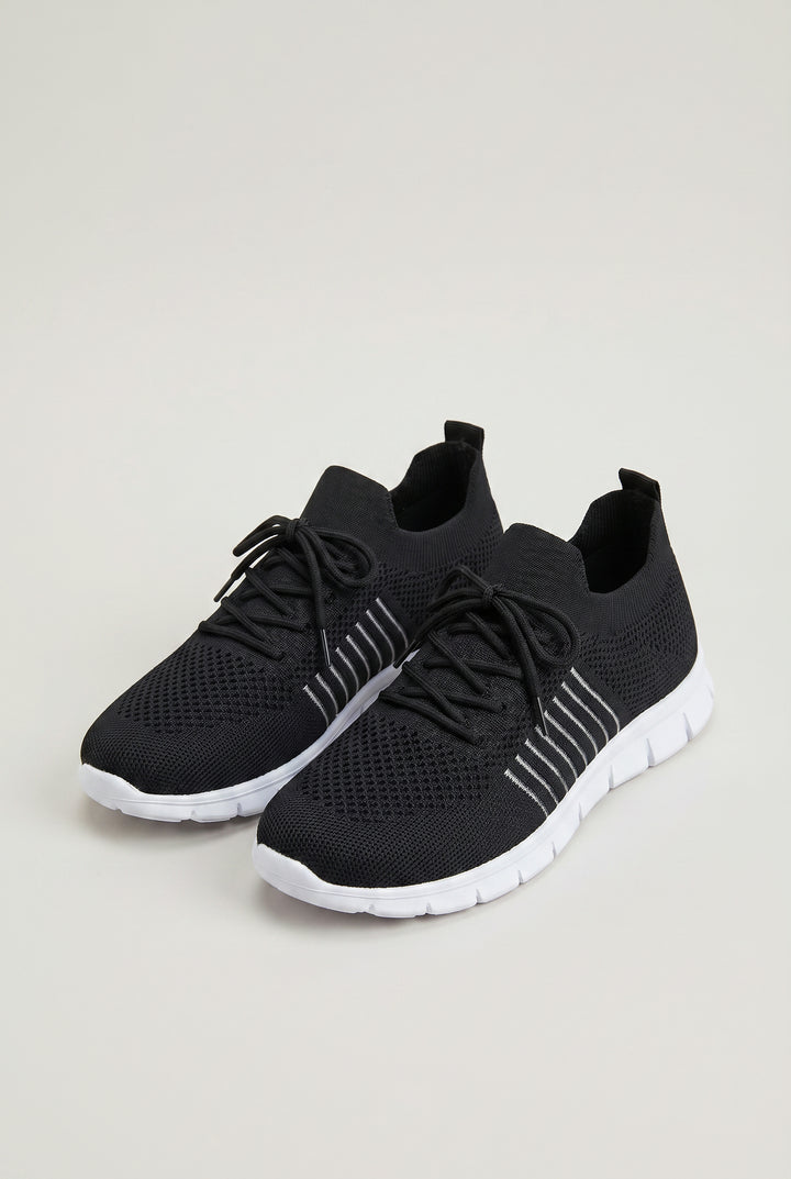 nora-effortless-slip-on-sneake-black-packshot