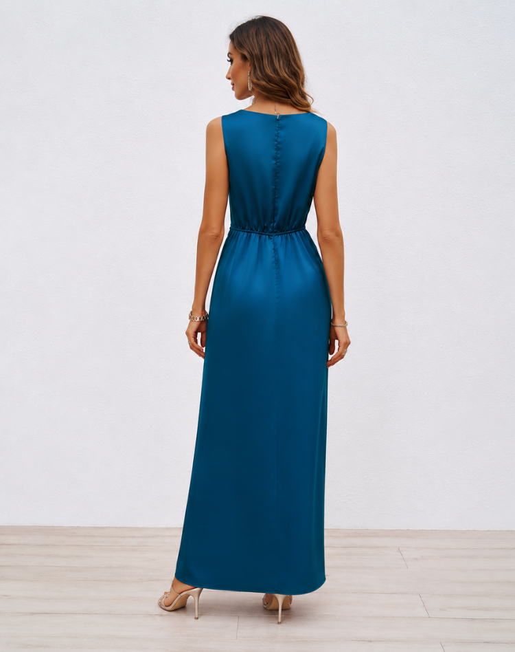 Bella - Elegant Fitted V-Neck Midi Dress