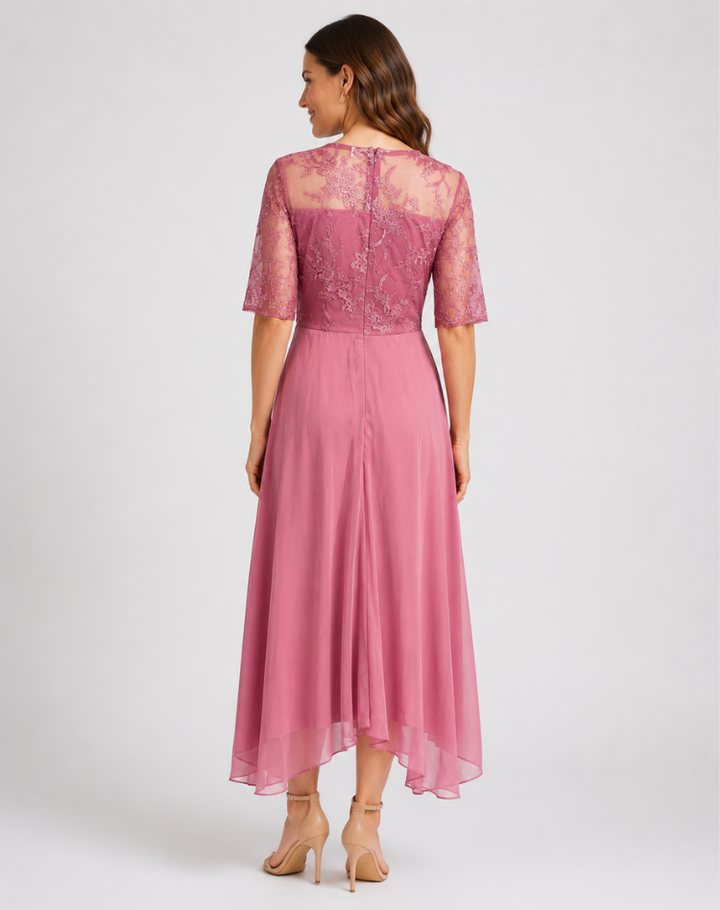 Laura - Chic Lace Midi Dress