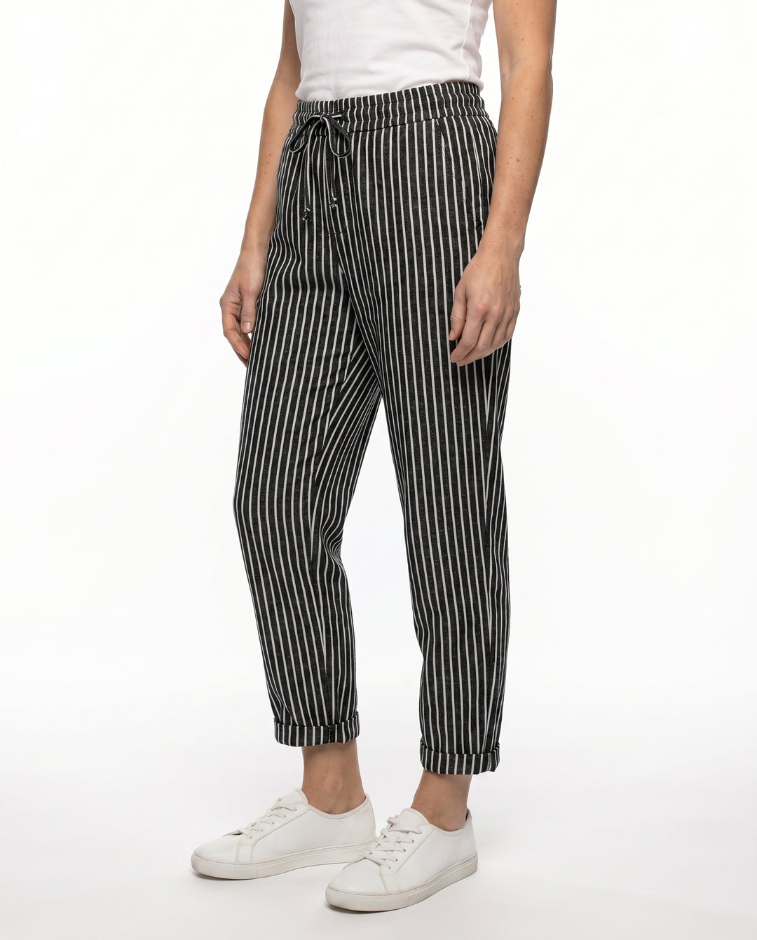 harper-relaxed-linen-joggers-black-3