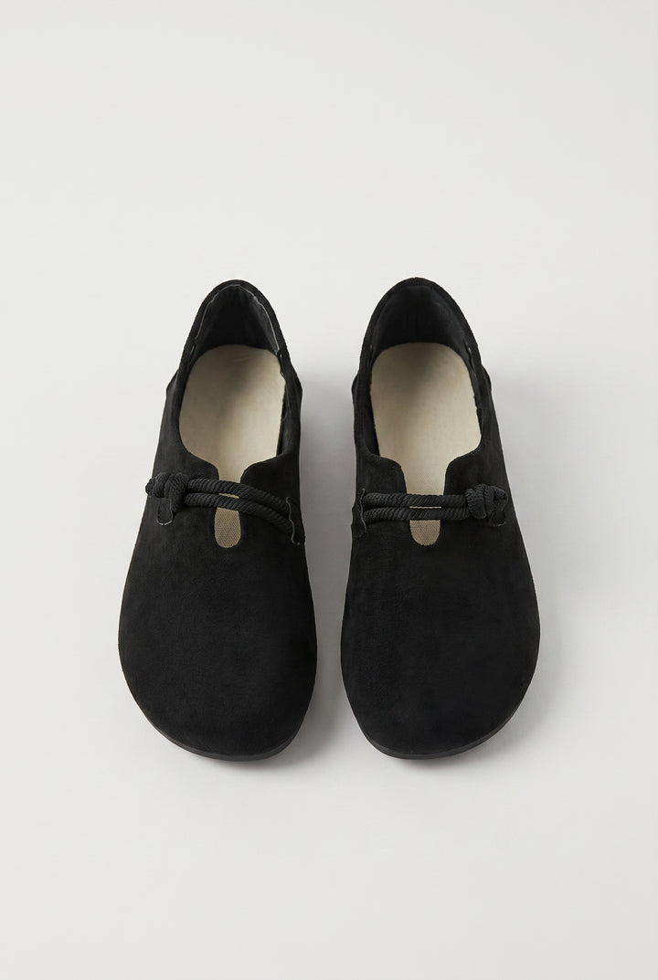 iris-comfy-loafers-black-packshot