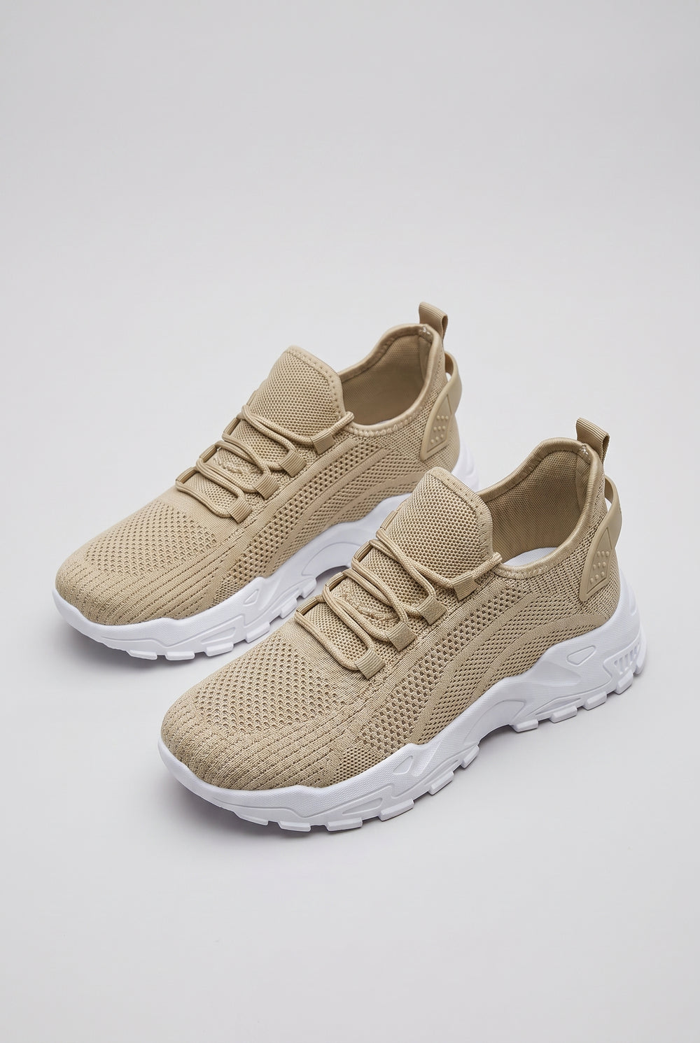 wren-casual-sneakers-khaki-packshot