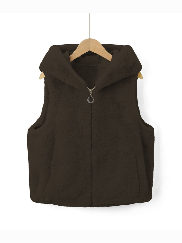 Close-up of hood and collar on Bexley fleece vest