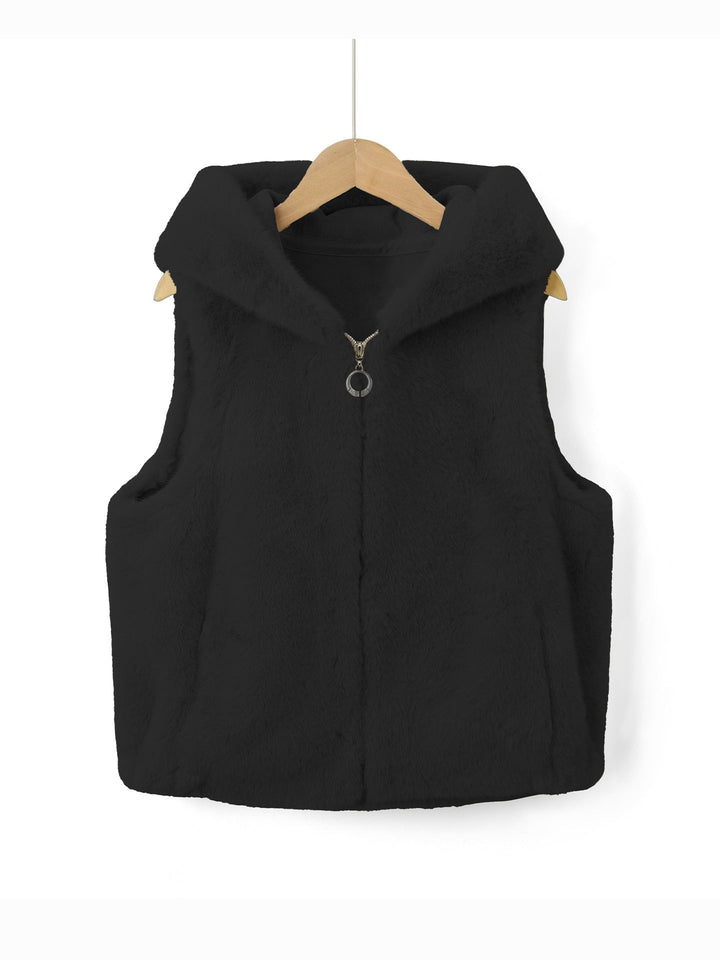 Close-up of hood and collar on Bexley fleece vest