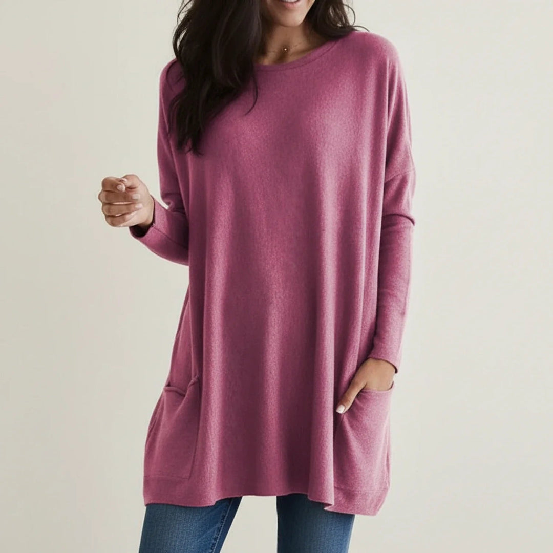 Women's Oversized Sweater Dress with Round Neck and Side Pockets