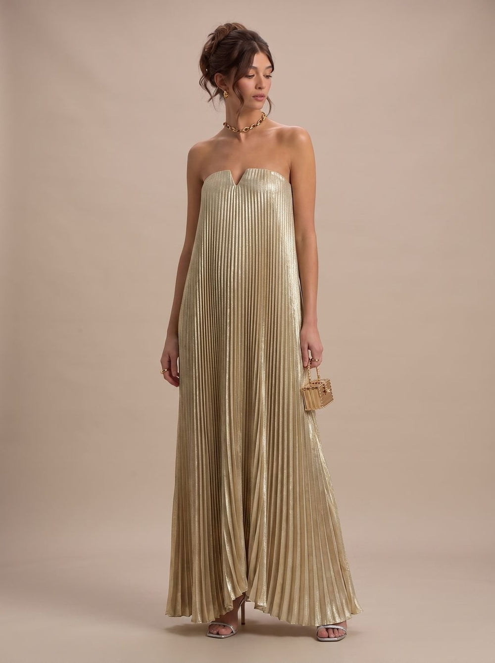 Women's Strapless Pleated Maxi Dress with Sweetheart Neckline
